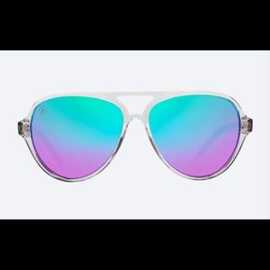 BLENDERS EYEWEAR Unisex Crystal Orb- color Skyway NWOT (never worn)